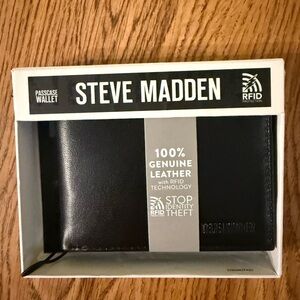 Steve Madden Black Genuine Leather Passcase Wallet